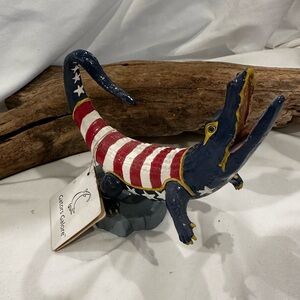 Gators Galore 2002 Limited Edition Old Glory Patriotic Alligator Sculpture